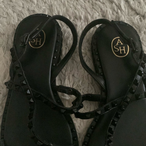Ash leather studded sandal in good condition. Size 37 equivalent to US size 7 - Picture 7 of 7